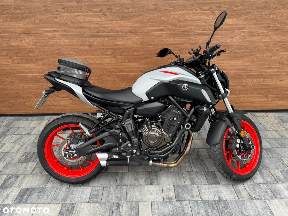 Yamaha MT - 2