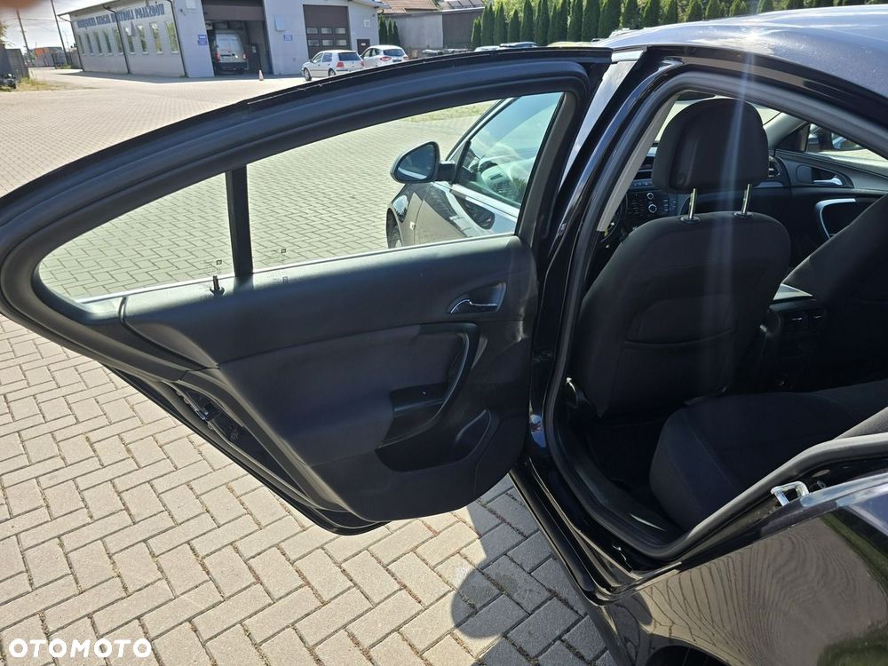 Opel Insignia - 18
