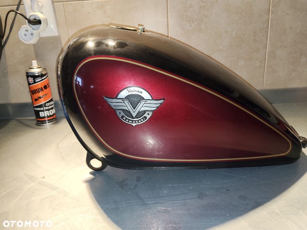 Oryginalny zbiornik bak na paliwo kawasaki vulcan 750 - 1