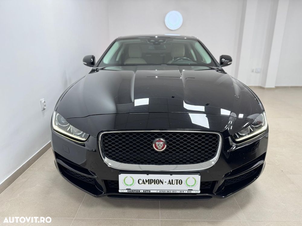 Jaguar XE 20d Aut. Portfolio - 3