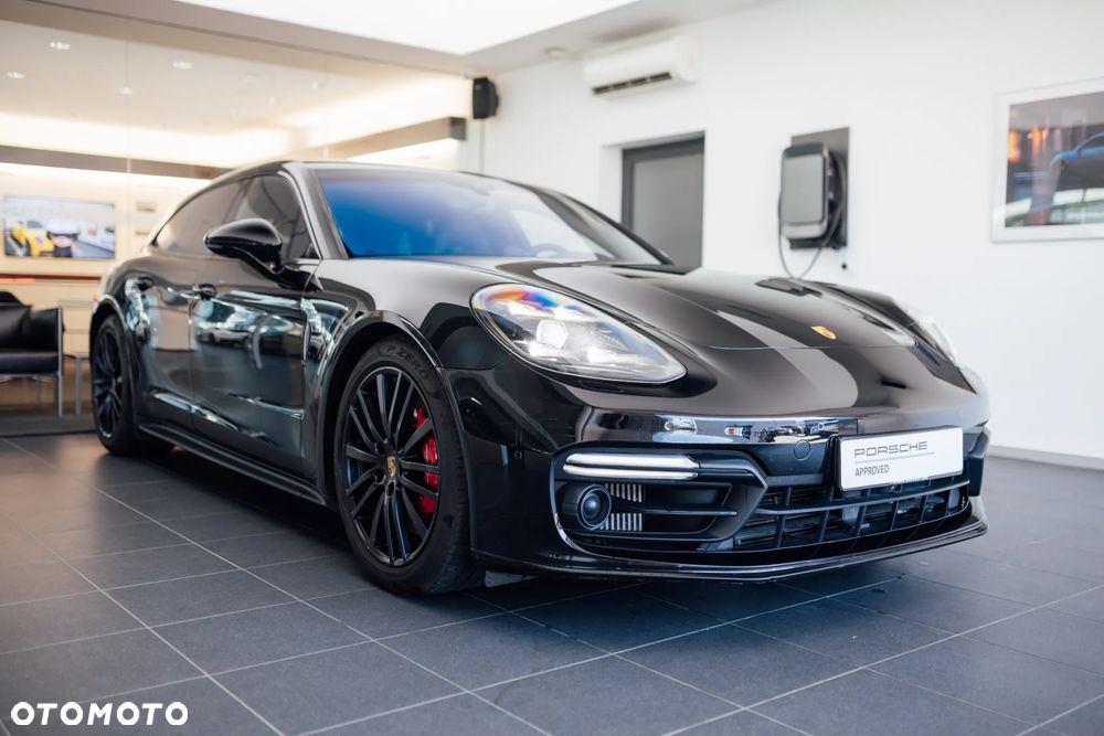 Porsche Panamera GTS GPF - 6