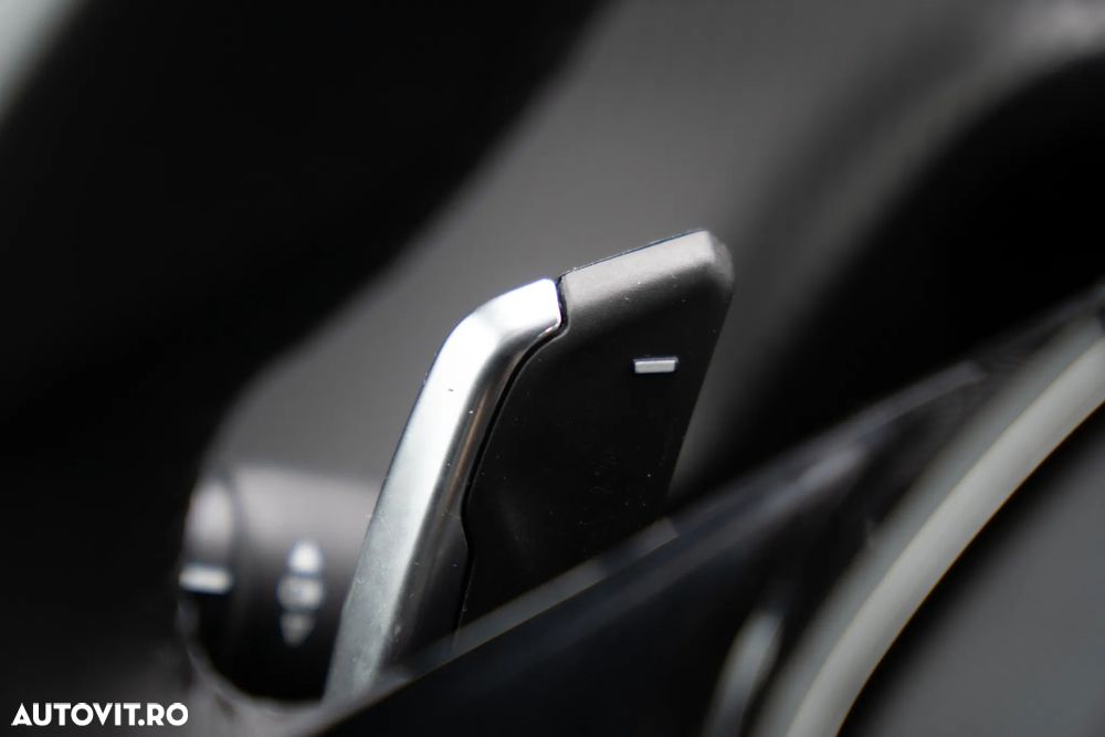 Peugeot 2008 1.2 L PureTech STT EAT8 Allure - 19