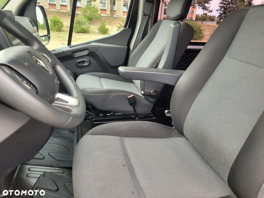 Renault Master - 32