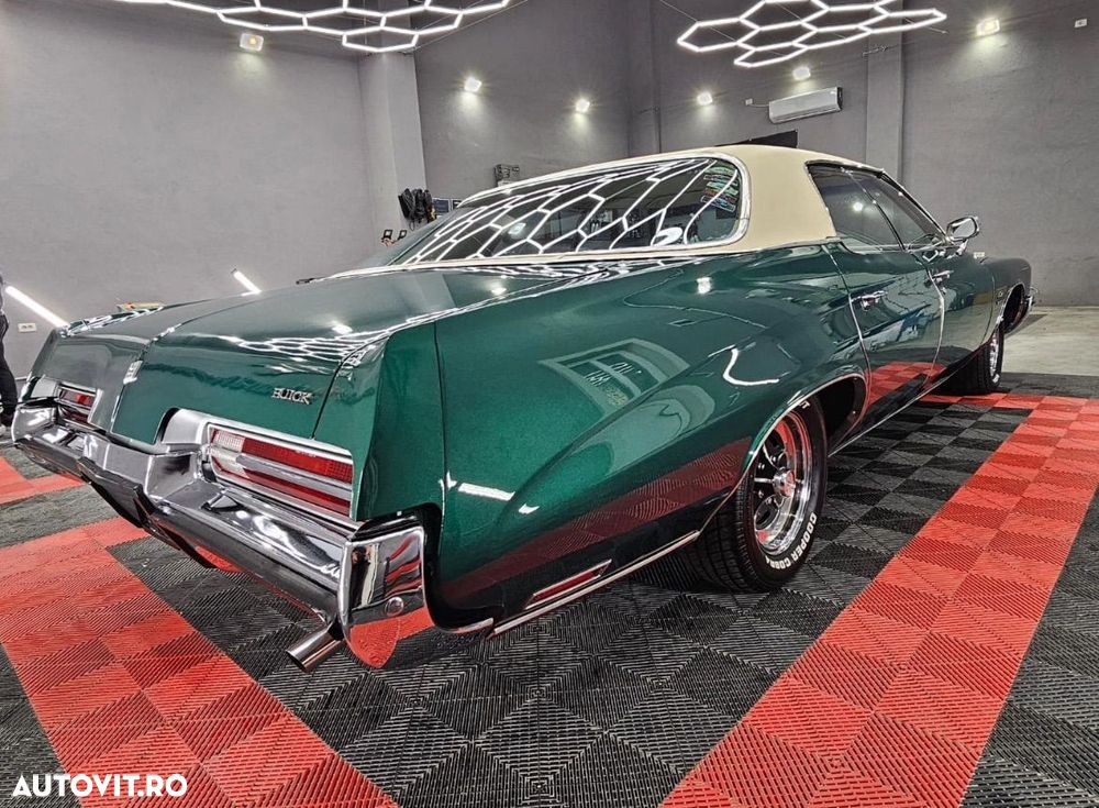 Buick Le Sabre - 5