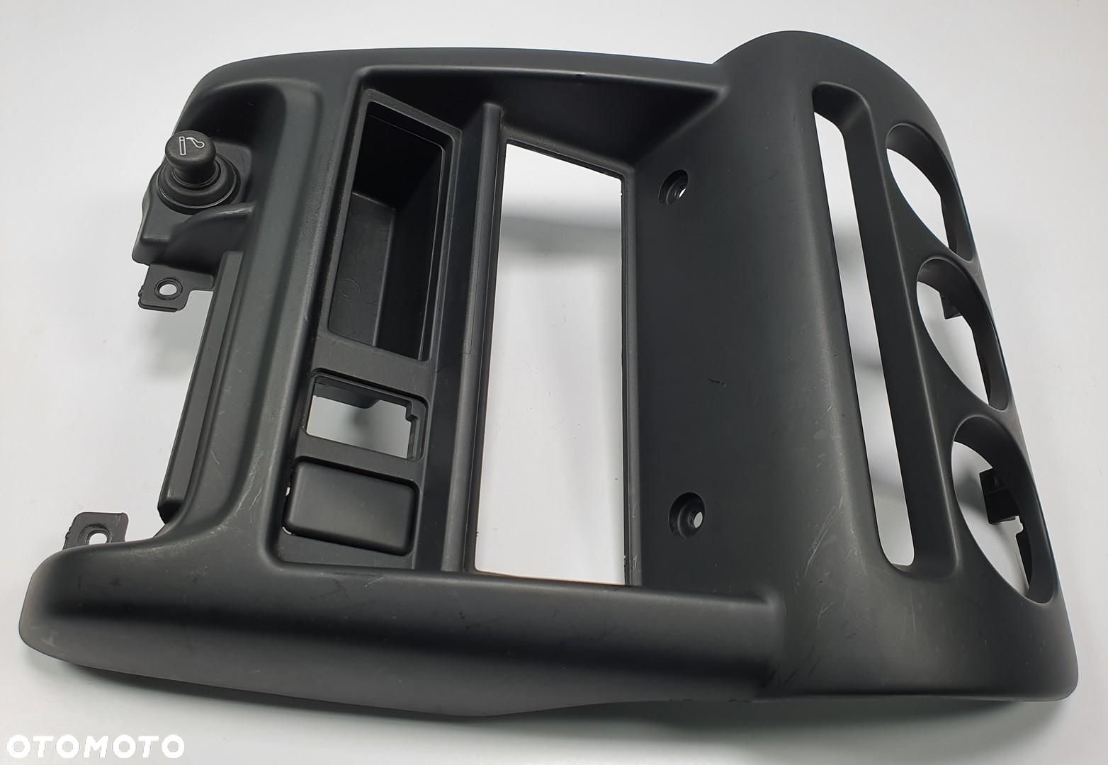 RAMKA OSŁONA NAWIEWU RADIA 12V DESKI KONSOLI NISSAN MICRA K11 682606F600 - 5