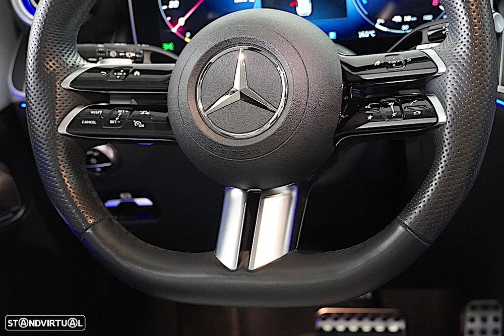 Mercedes-Benz GLC 300 e 4Matic 9G-TRONIC Edition AMG Line - 37