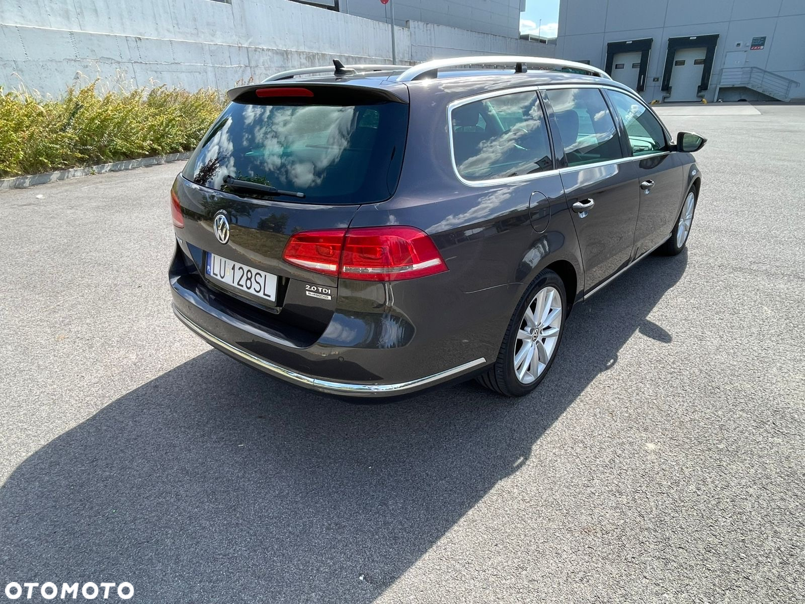 Volkswagen Passat 2.0 TDI Comfortline DSG - 11