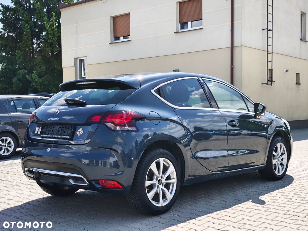Citroën DS4 e-HDi 110 SoChic - 6