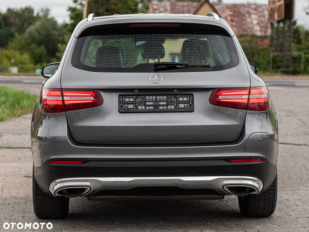 Mercedes-Benz GLC 350 e 4Matic 7G-TRONIC - 11