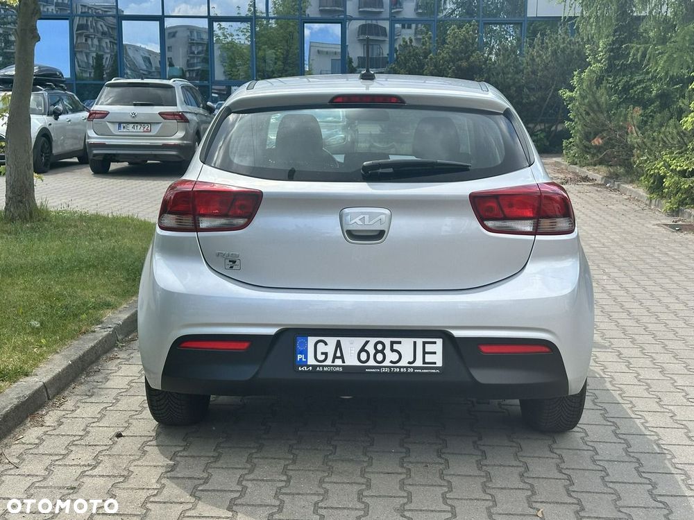 Kia Rio - 6