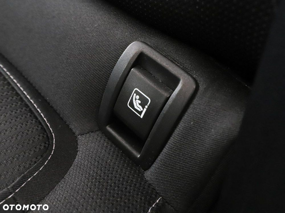 Renault Megane BLUE dCi 115 EDC BUSINESS EDITION - 36