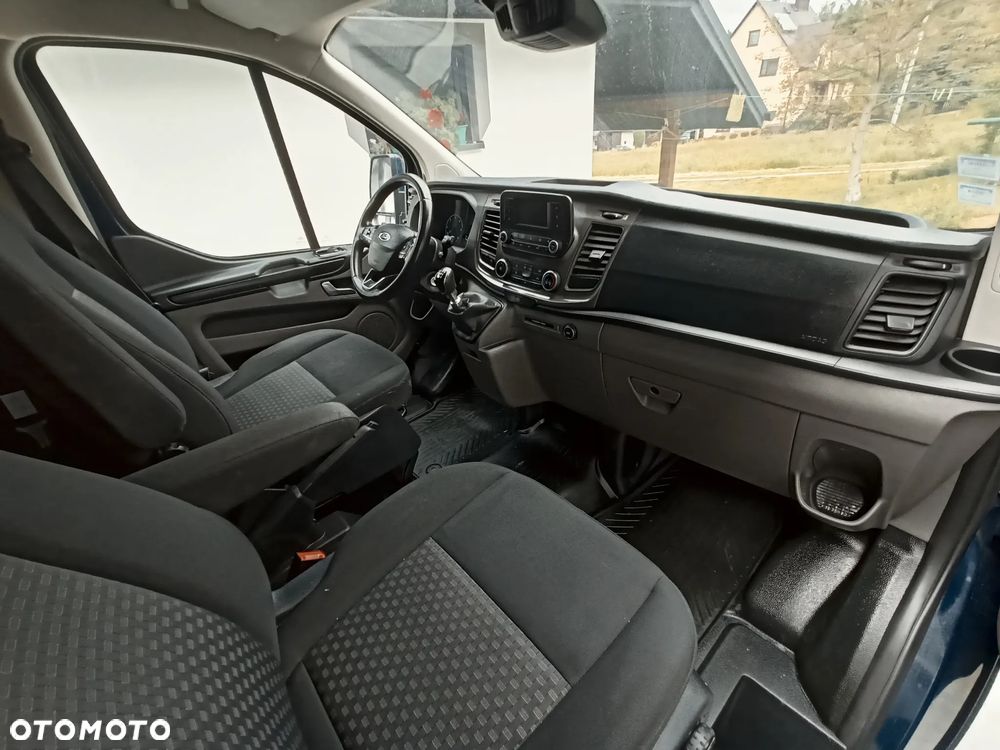 Ford Transit Custom - 11