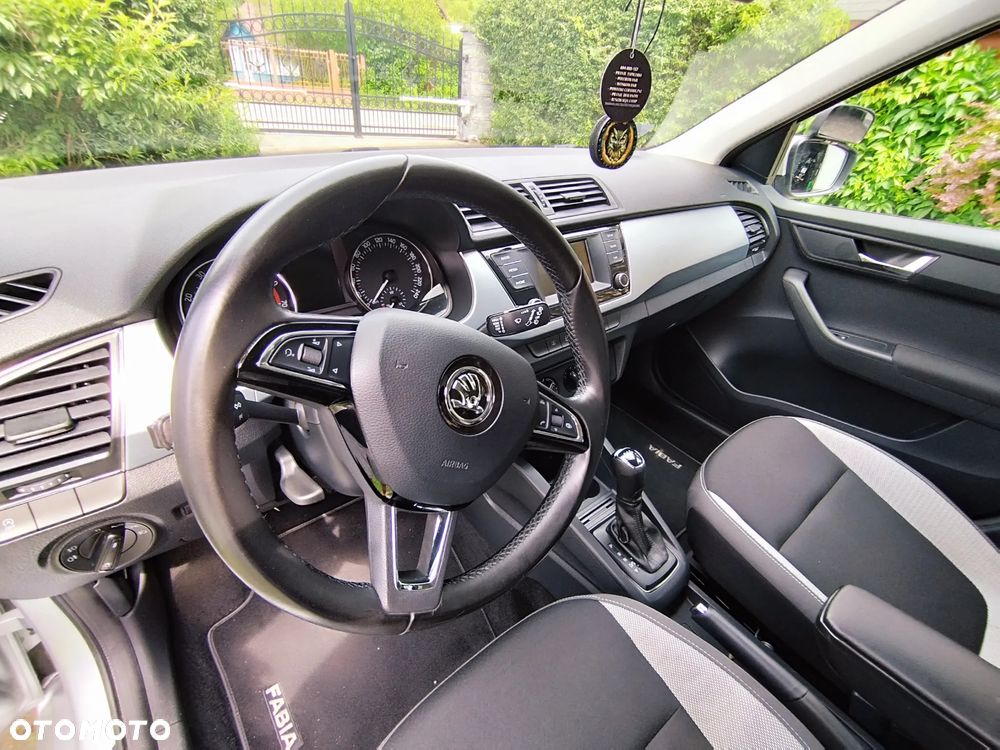 Skoda Fabia 1.0 TSI Drive DSG - 9