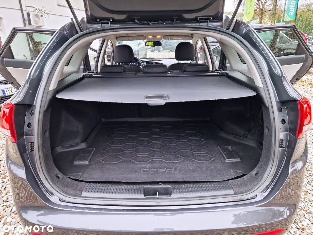 Kia Ceed - 18