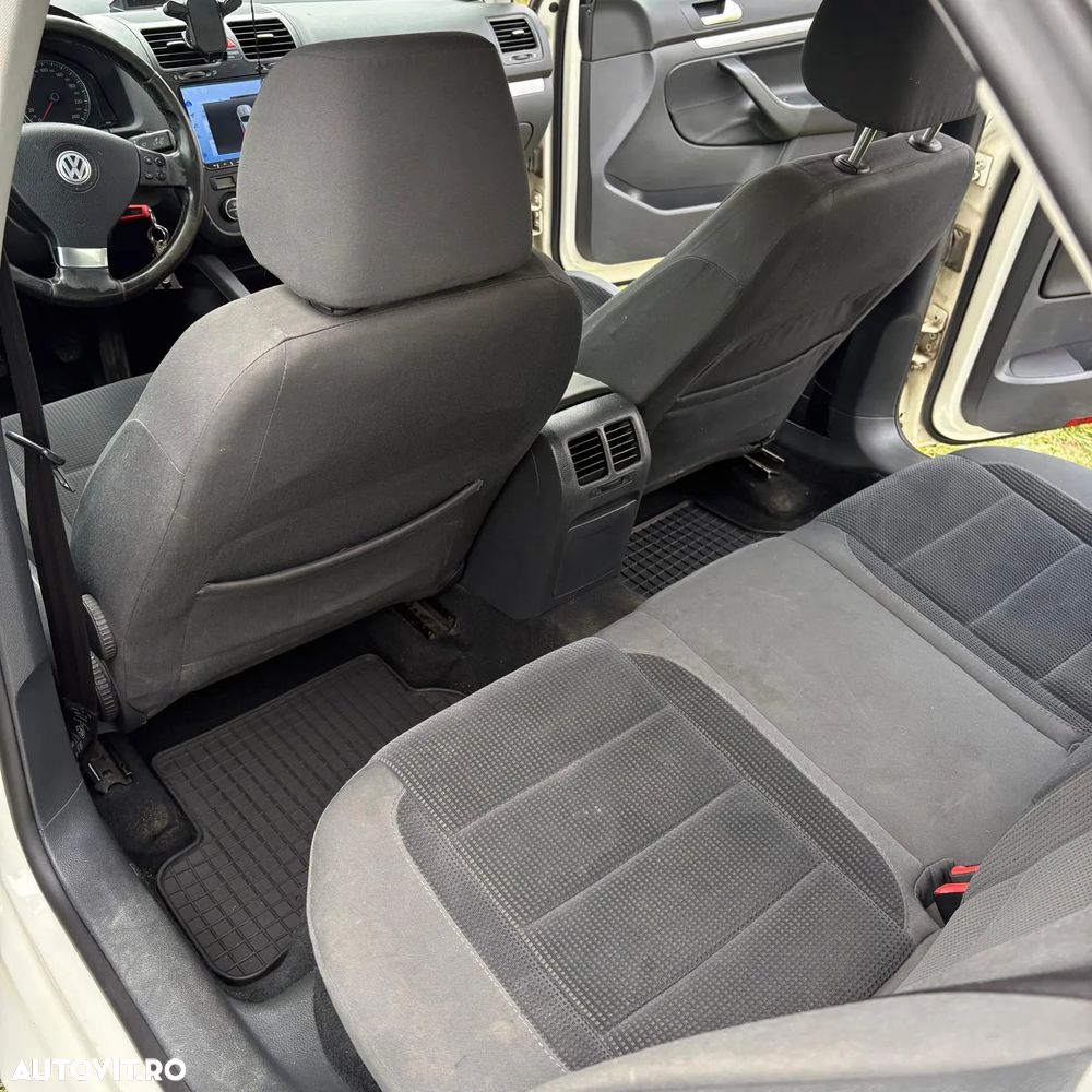 Volkswagen Jetta 1.9 TDI Comfortline - 13