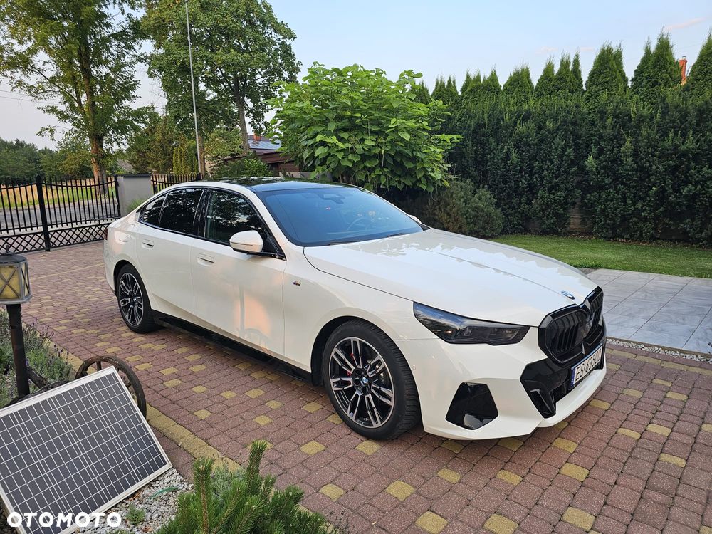 BMW Seria 5 520d xDrive - 24