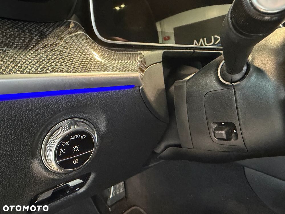 Mercedes-Benz CLE 180 9G-TRONIC Edition AMG Line - 24
