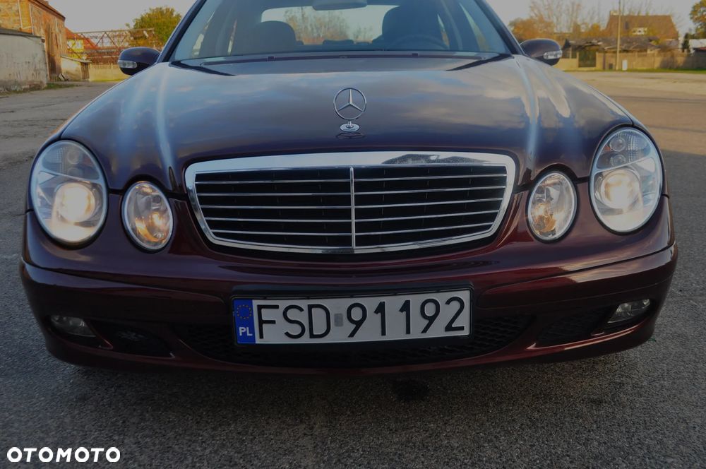 Mercedes-Benz Klasa E 280 Elegance - 29