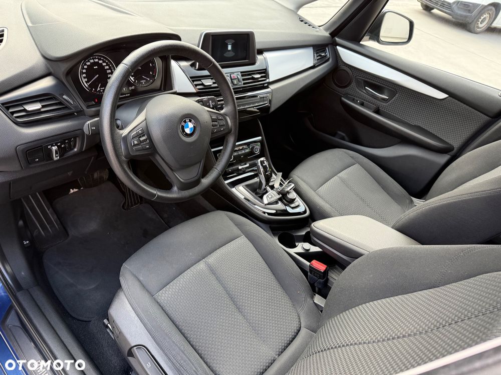 BMW Seria 2 216d Advantage - 13