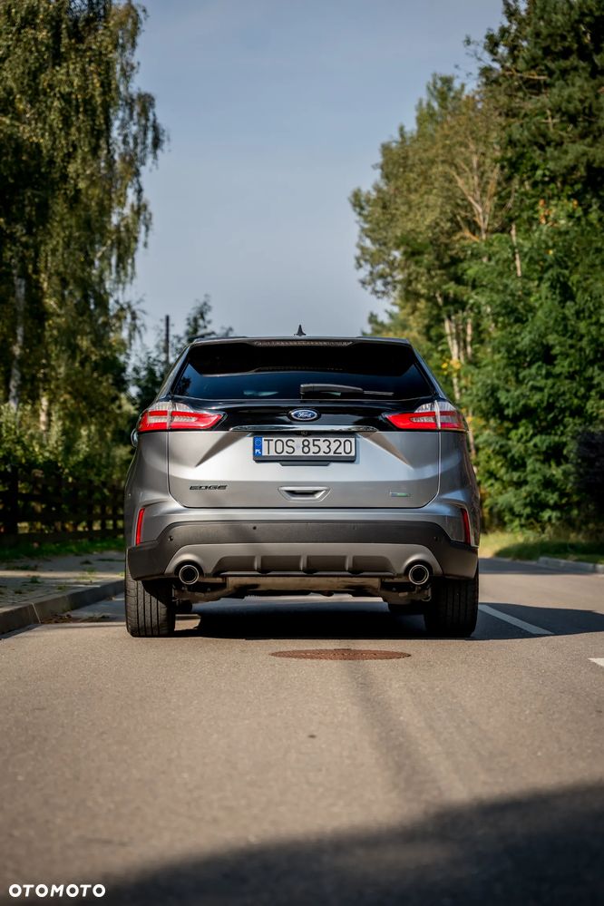 Ford Edge - 2