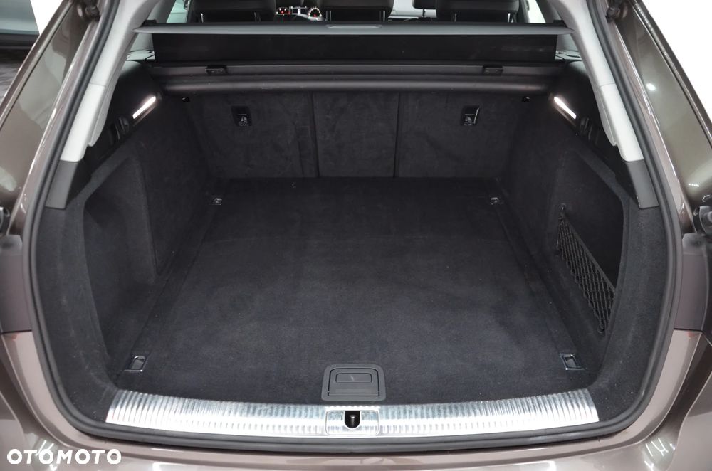 Audi A4 Avant 35 TDI S tronic - 17