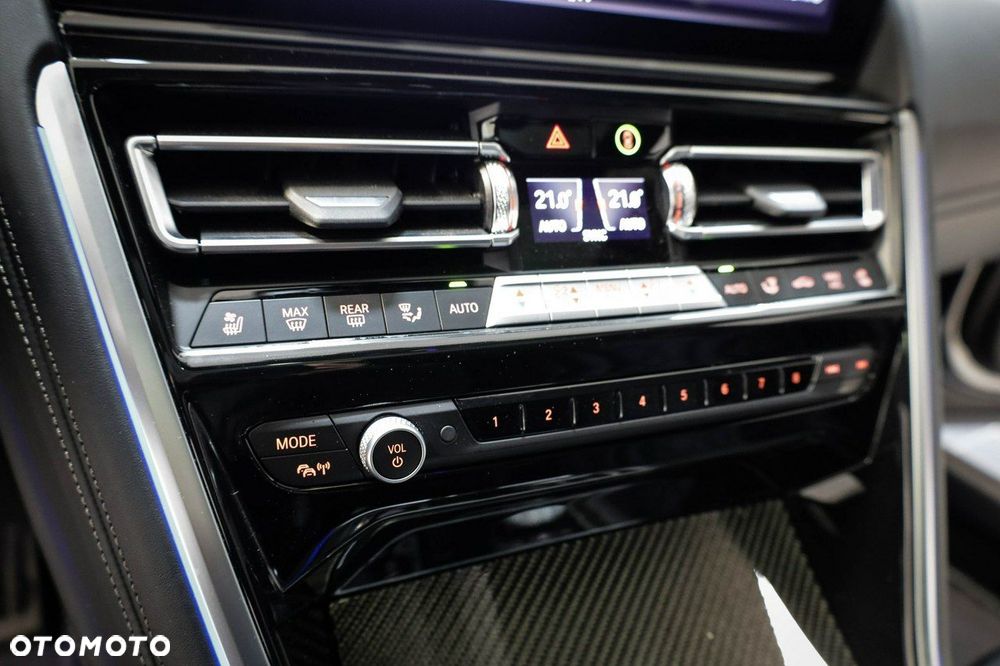 BMW Seria 8 - 37