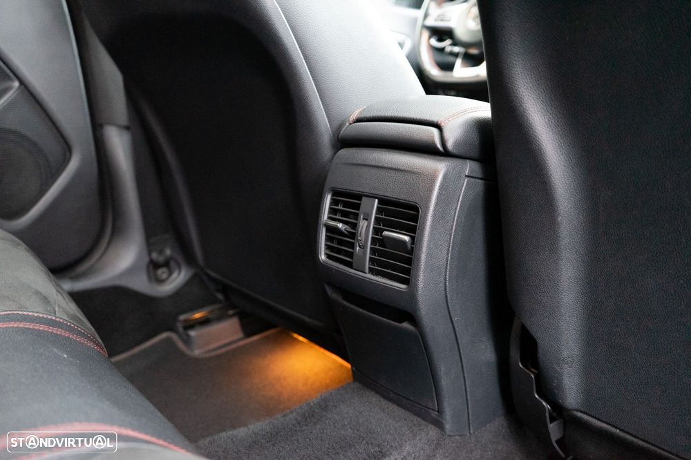 Mercedes-Benz CLA 220 d Shooting Brake AMG Line Aut. - 49