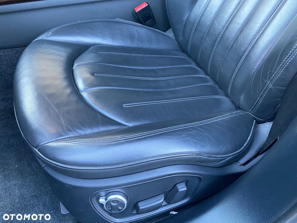 Audi A8 3.0 TDI DPF quattro tiptronic - 25