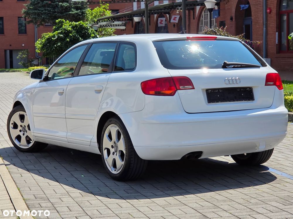 Audi A3 Sportback 1.9 TDI DPF Ambiente - 11