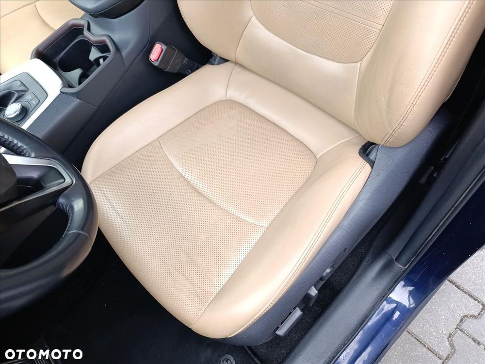 Toyota RAV4 - 12