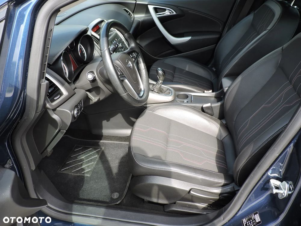 Opel Astra 1.4 T Enjoy - 9