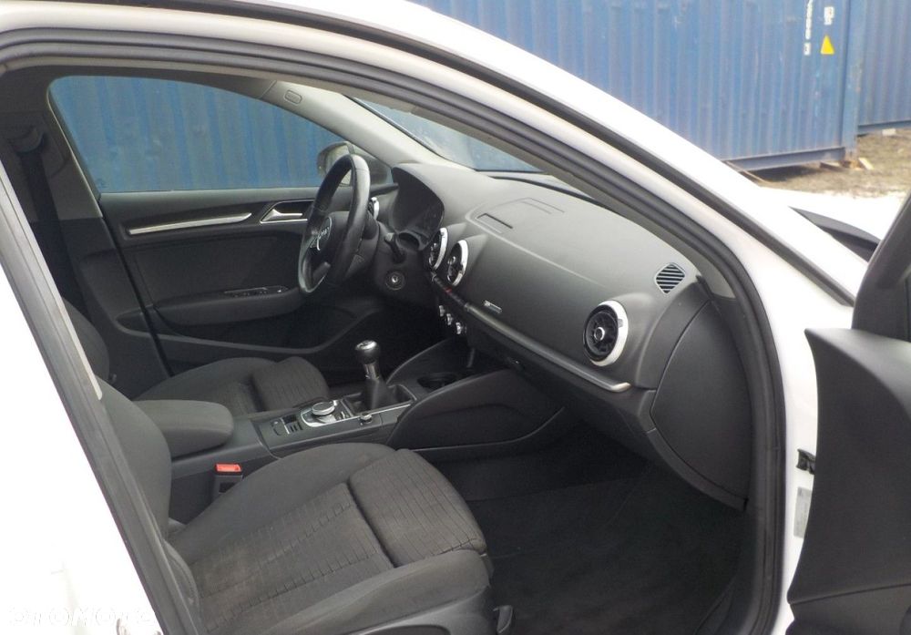 Audi A3 Sportback - 14