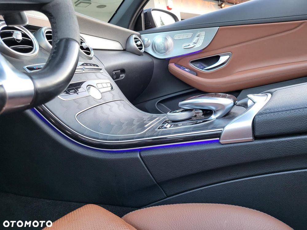 Mercedes-Benz Klasa C 43 AMG 4MATIC - 11