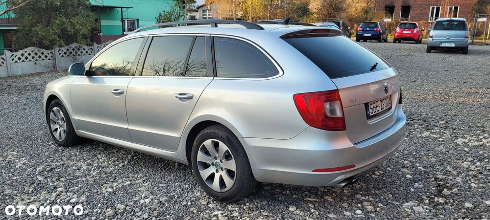 Skoda Superb 1.8 TSI FAMILY - 36