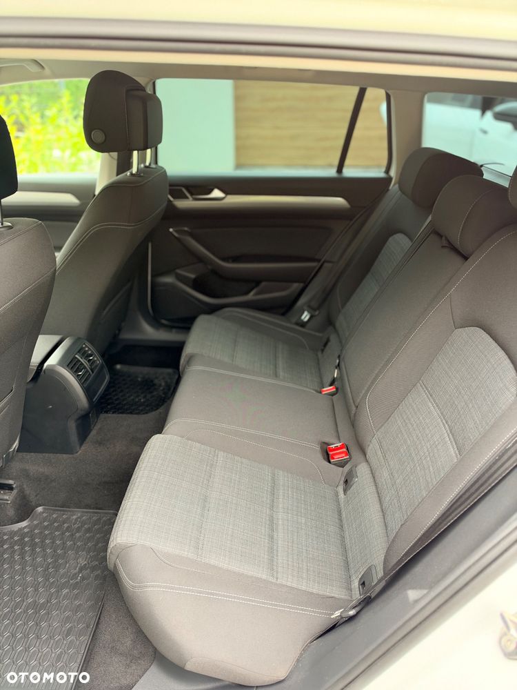 Volkswagen Passat 1.5 TSI EVO Business DSG - 14