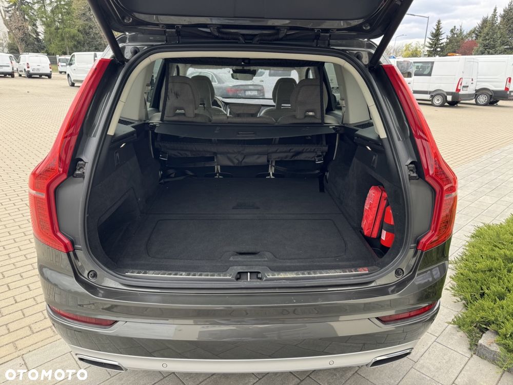 Volvo XC 90 B5 D AWD Momentum Pro - 10