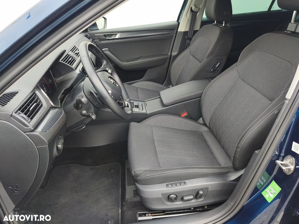 Skoda Superb Combi 2.0 TDI DSG Style - 24