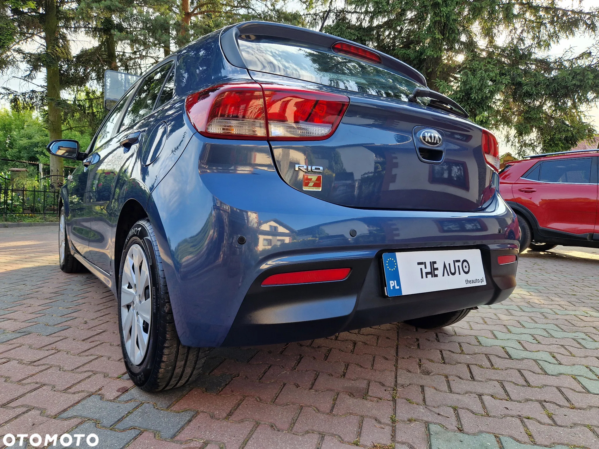 Kia Rio 1.2 L - 6
