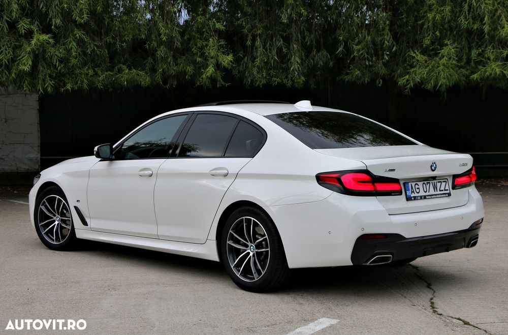 BMW Seria 5 530i xDrive AT MHEV - 4