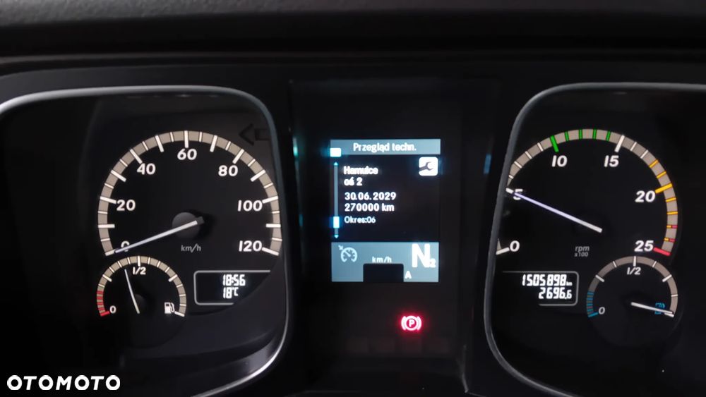 Mercedes-Benz ACTROS MP4 - 9