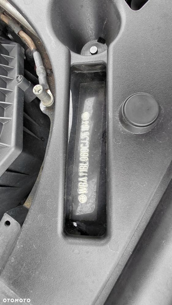 BMW Seria 5 518d Luxury Line - 28