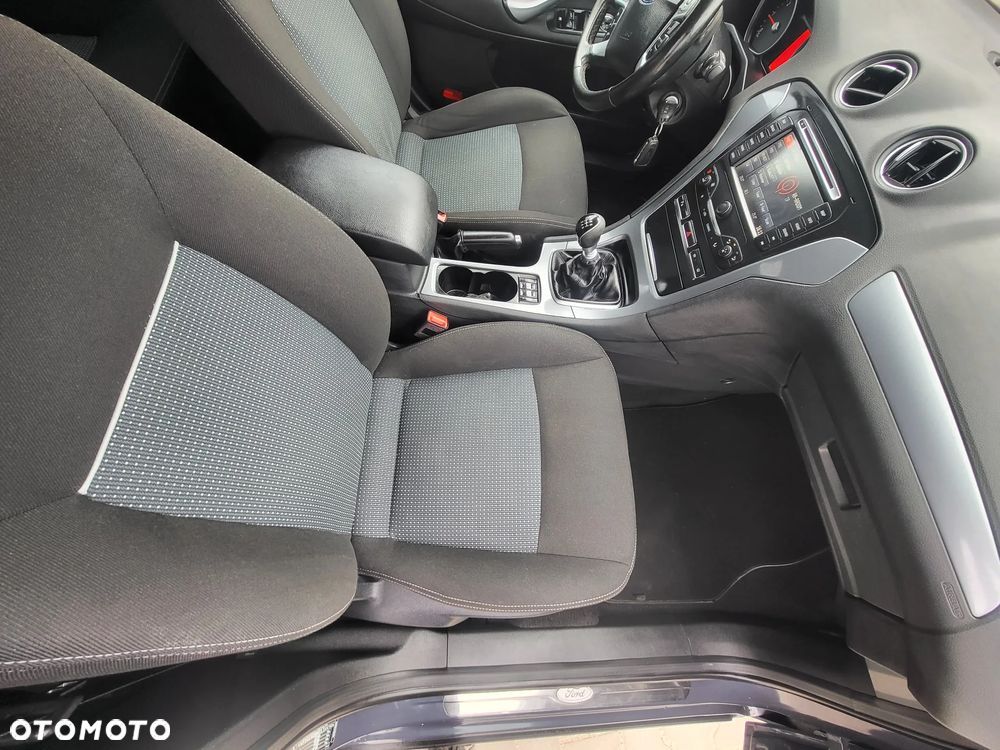 Ford Mondeo 2.0 TDCi Business Edition - 26