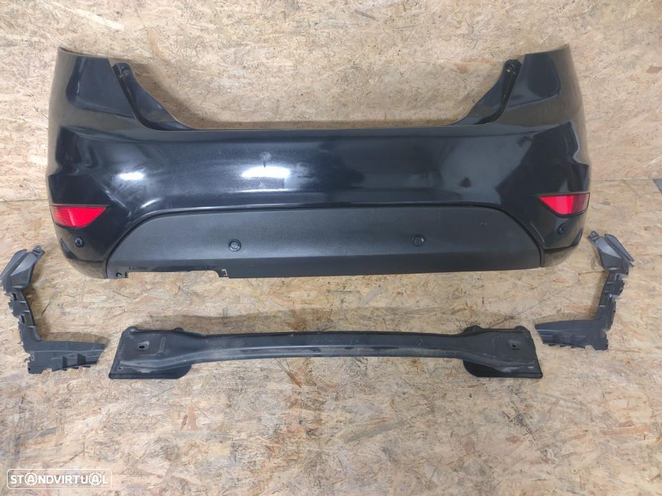 Para choques traseiro Ford Fiesta MK6 2016  reforço sensores - 1