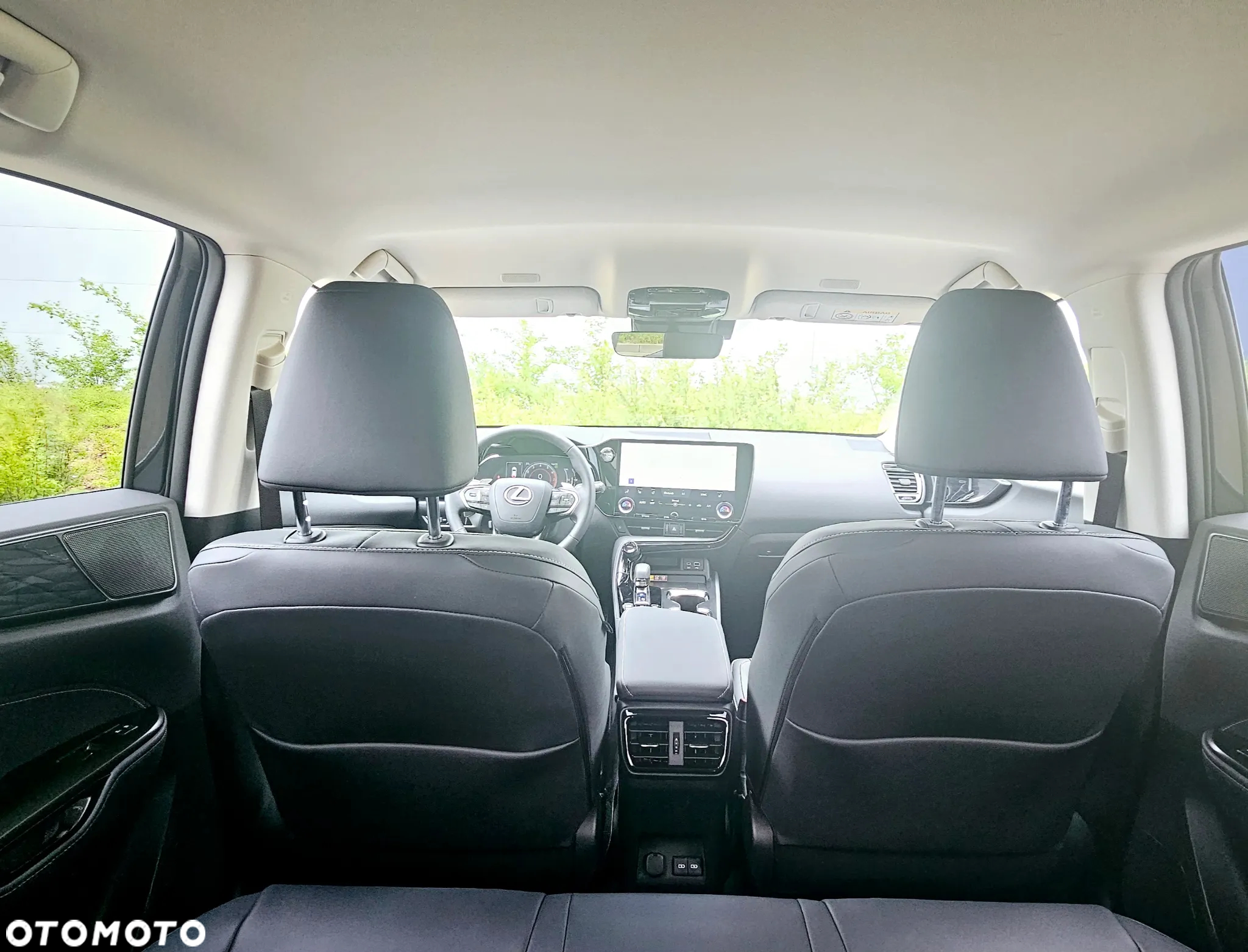 Lexus NX 450h+ Overtrail AWD - 11