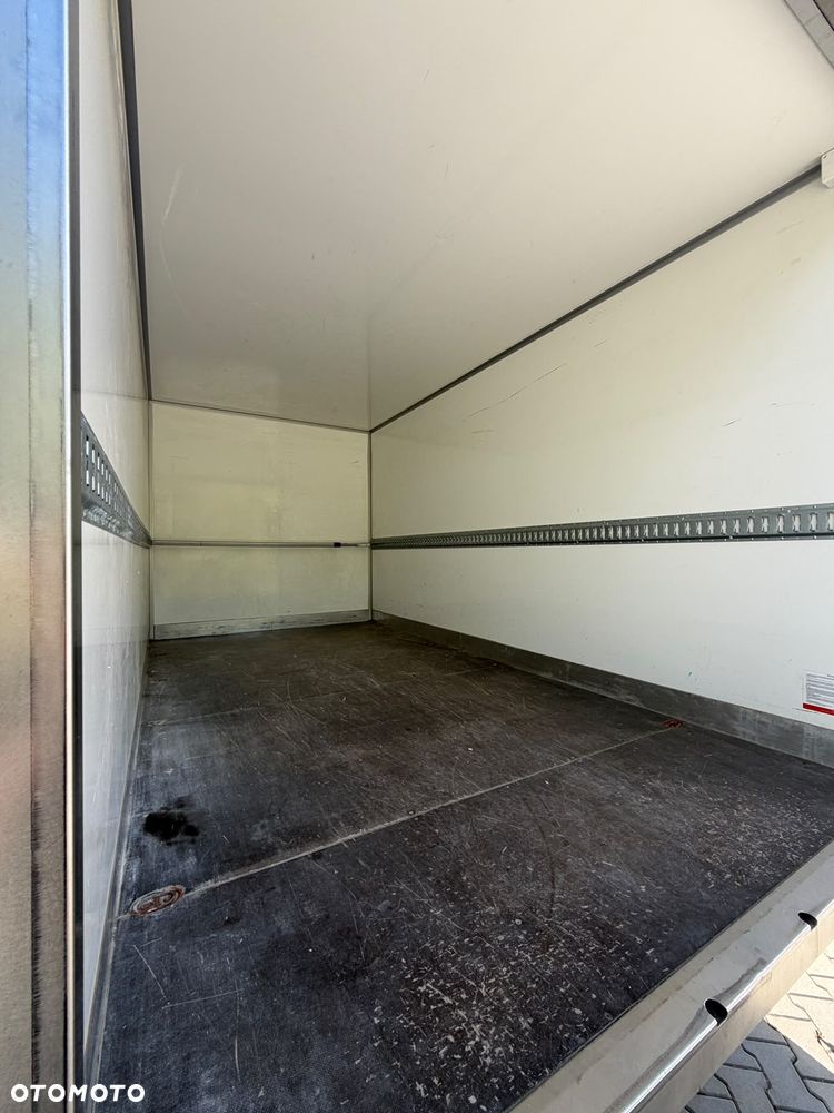 Mercedes-Benz Sprinter/Lamar - 19