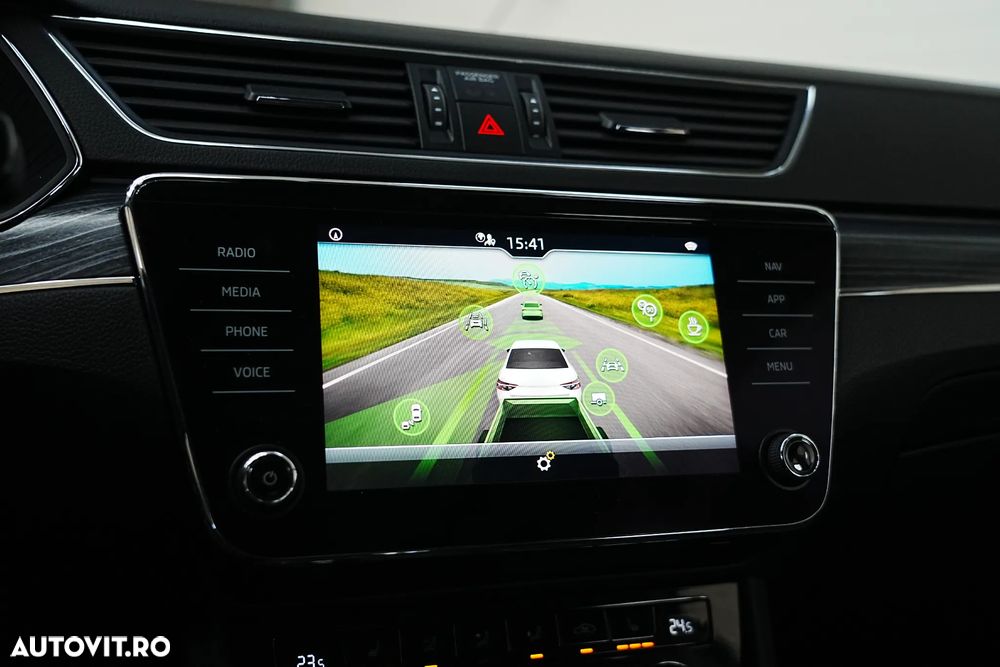 Skoda Superb 1.5 TSI ACT DSG Style - 36