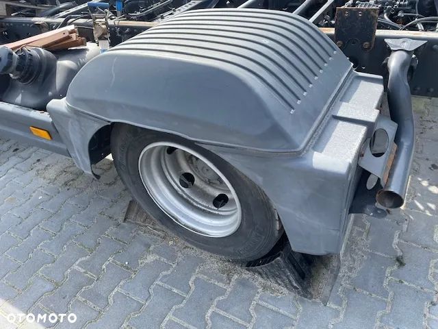 Błotnik / Nadkole / Chlapacz – Mercedes Atego 17.5" - 2