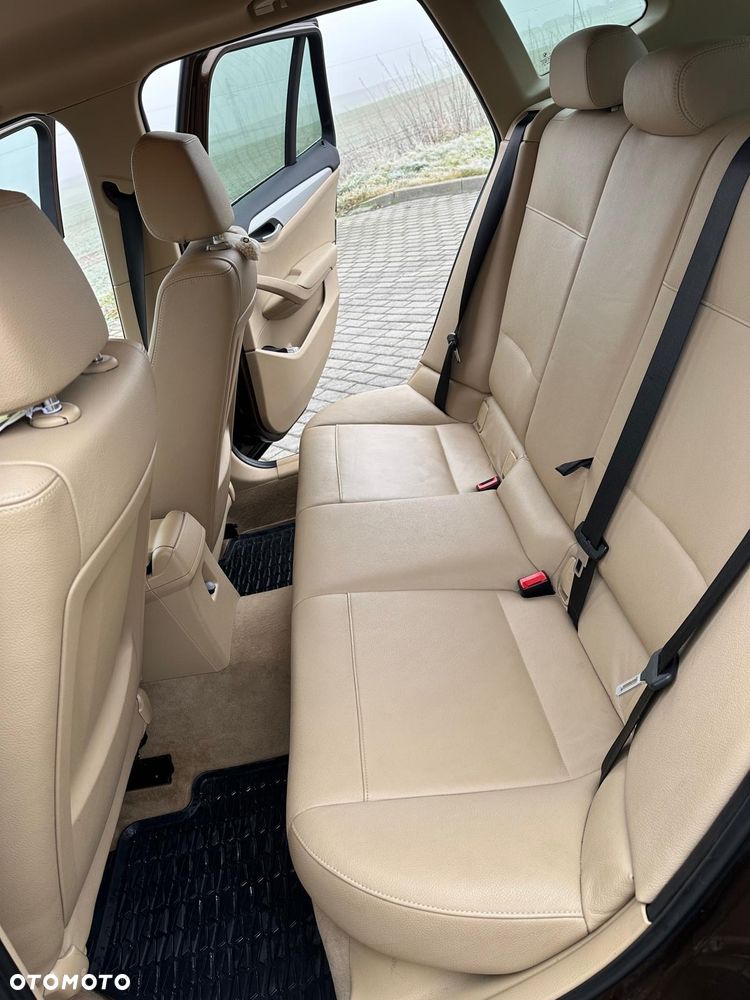BMW X1 xDrive23d - 8