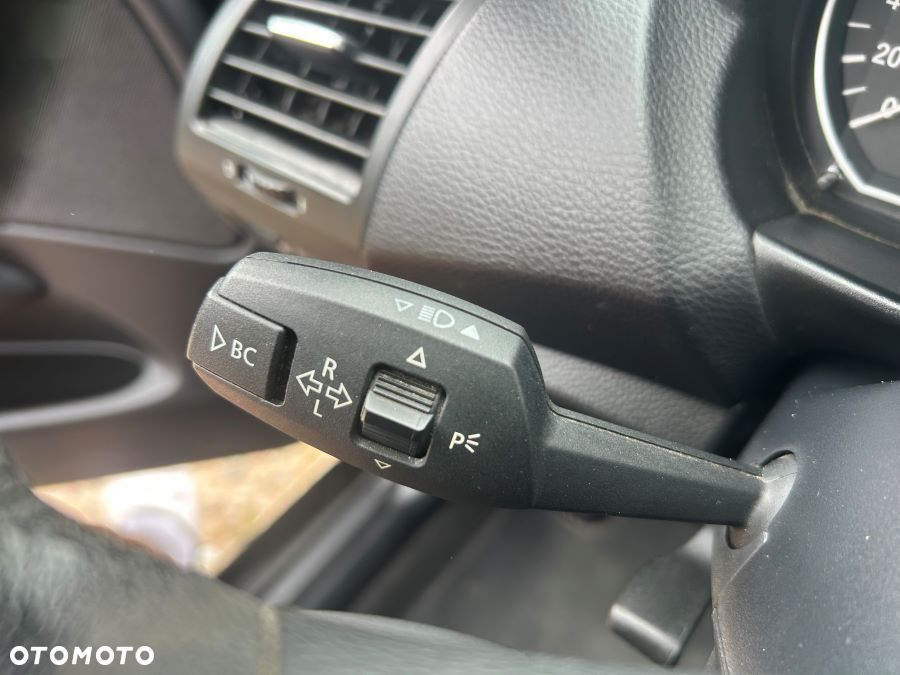 BMW Seria 1 118d DPF Edition Sport - 27