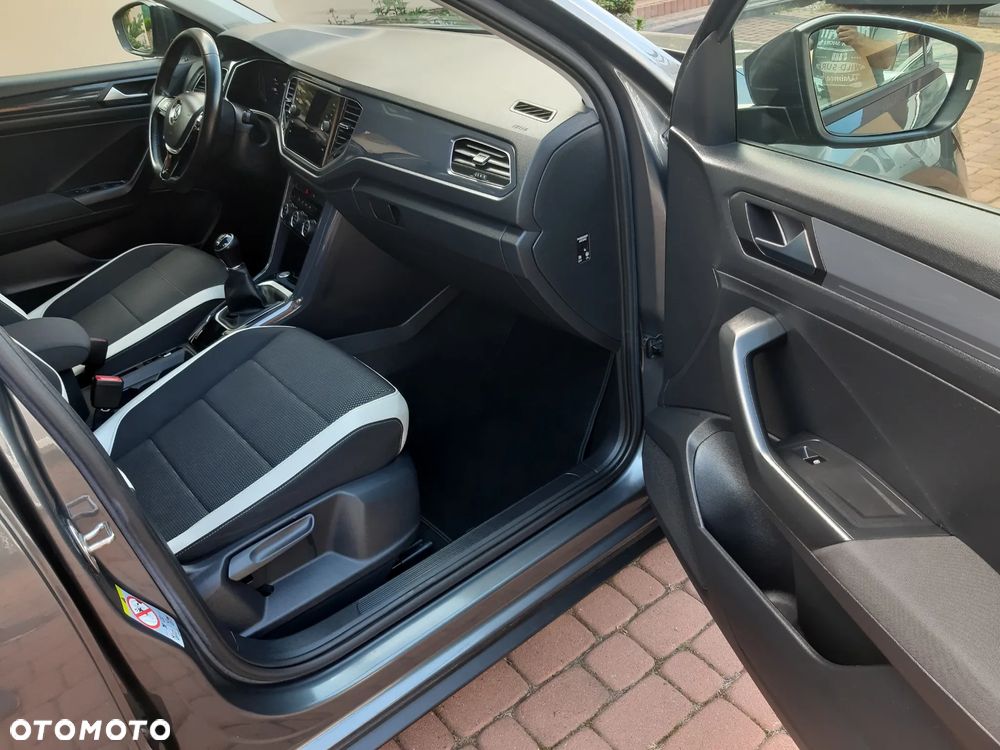Volkswagen T-Roc - 28